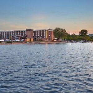 West Bay Beach, A Holiday Inn Resort